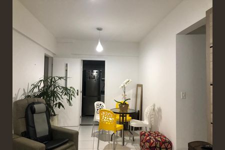 Sala de apartamento para alugar com 3 quartos, 78m² em Saboeiro, Salvador
