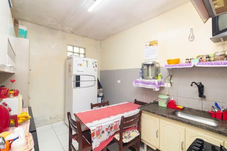 Casa para alugar com 100m², 2 quartos e 1 vaga Casa para alugar com 100m², 2 quartos e 1 vagaCozinha