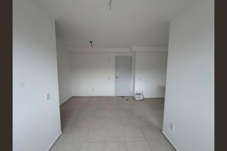 Sala de apartamento para alugar com 2 quartos, 46m² em Recreio dos Bandeirantes, Rio de Janeiro