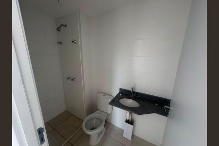 Banheiro de apartamento para alugar com 2 quartos, 46m² em Recreio dos Bandeirantes, Rio de Janeiro