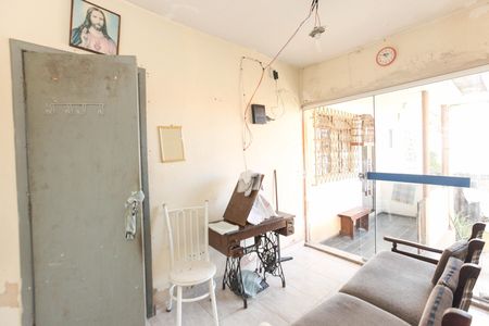 Casa à venda com 3 quartos, 360m² em Novo Riacho, Contagem