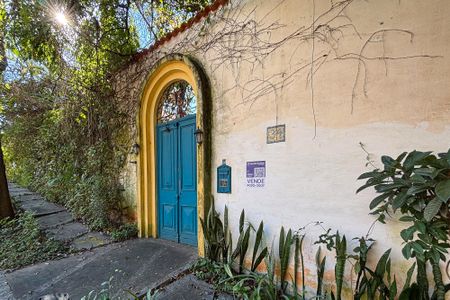fachada da casa de casa à venda com 6 quartos, 680m² em Vila Madalena, São Paulo