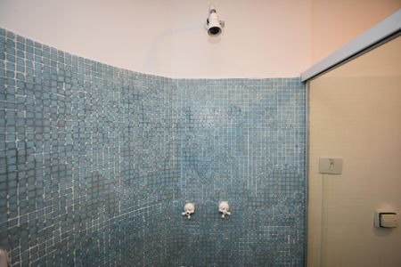 Casa para alugar com 680m², 6 quartos e 6 vagas Casa para alugar com 680m², 6 quartos e 6 vagasbanheiro sala casa sub solo