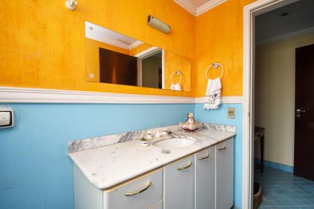 Casa para alugar com 680m², 6 quartos e 6 vagas Casa para alugar com 680m², 6 quartos e 6 vagasbanheiro sala escritorio