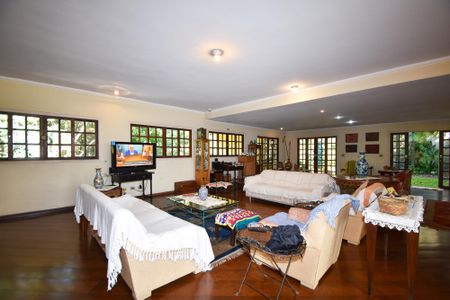Casa para alugar com 680m², 6 quartos e 6 vagas Casa para alugar com 680m², 6 quartos e 6 vagassala de estar 2