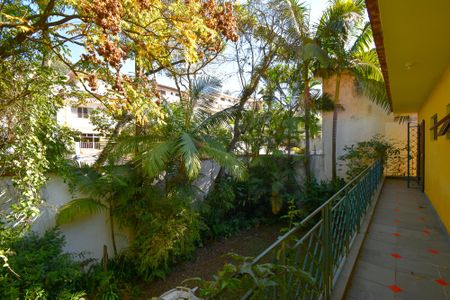 Casa para alugar com 680m², 6 quartos e 6 vagas Casa para alugar com 680m², 6 quartos e 6 vagasvaranda Suite 2