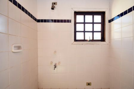 Casa para alugar com 680m², 6 quartos e 6 vagas Casa para alugar com 680m², 6 quartos e 6 vagasbanheiro sala de estar 3
