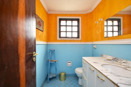 Casa para alugar com 680m², 6 quartos e 6 vagas Casa para alugar com 680m², 6 quartos e 6 vagasbanheiro sala escritorio