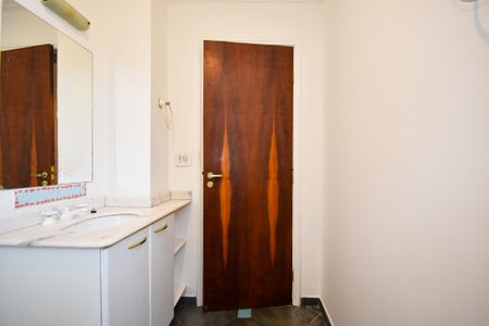 Casa para alugar com 680m², 6 quartos e 6 vagas Casa para alugar com 680m², 6 quartos e 6 vagasbanheiro suite 5 casa sub solo