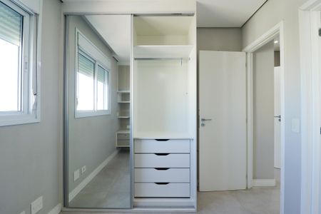 Apartamento à venda com 58m², 2 quartos e 1 vaga Apartamento à venda com 58m², 2 quartos e 1 vagaSuíte
