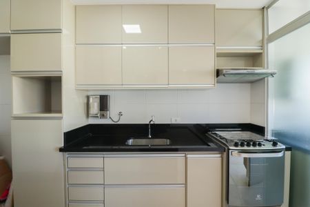 Apartamento à venda com 58m², 2 quartos e 1 vaga Apartamento à venda com 58m², 2 quartos e 1 vagaCozinha e Área de Serviço