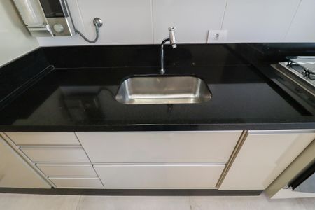 Cozinha e Área de Serviço de apartamento à venda com 2 quartos, 58m² em Santa Teresinha, São Paulo
