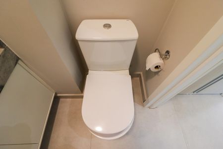 Banheiro Social de apartamento à venda com 2 quartos, 58m² em Santa Teresinha, São Paulo