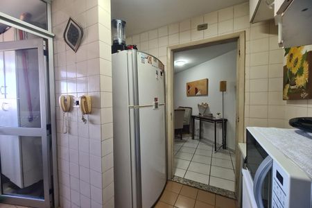Apartamento à venda com 52m², 2 quartos e 1 vaga Apartamento à venda com 52m², 2 quartos e 1 vagaCozinha