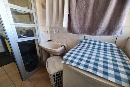 Apartamento à venda com 52m², 2 quartos e 1 vaga Apartamento à venda com 52m², 2 quartos e 1 vagaÁrea de serviço