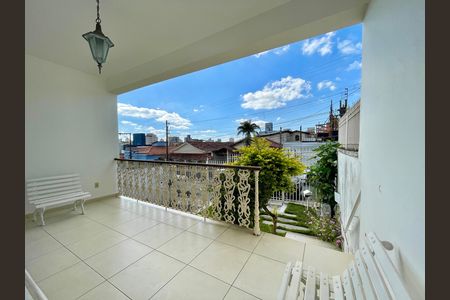 Casa para alugar com 400m², 4 quartos e 5 vagas