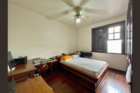 Casa para alugar com 400m², 4 quartos e 5 vagas