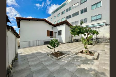 Casa para alugar com 400m², 4 quartos e 5 vagas
