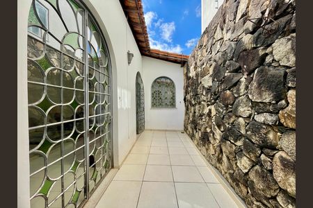 Casa para alugar com 400m², 4 quartos e 5 vagas