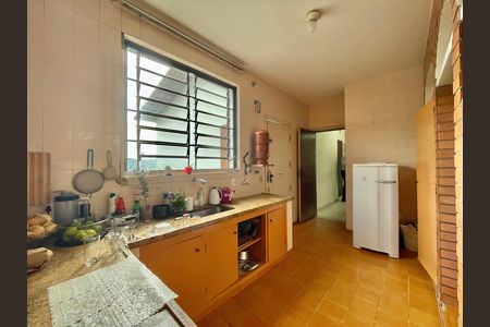 Casa para alugar com 400m², 4 quartos e 5 vagas