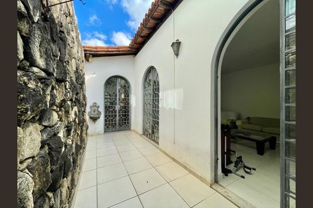 Casa para alugar com 400m², 4 quartos e 5 vagas