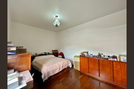 Casa para alugar com 400m², 4 quartos e 5 vagas