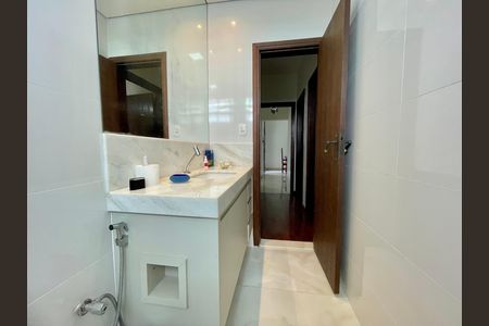 Casa para alugar com 400m², 4 quartos e 5 vagas