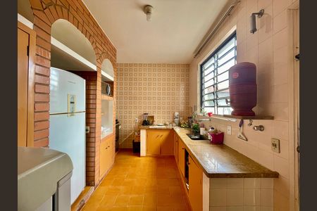 Casa para alugar com 400m², 4 quartos e 5 vagas
