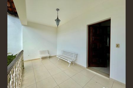 Casa para alugar com 400m², 4 quartos e 5 vagas