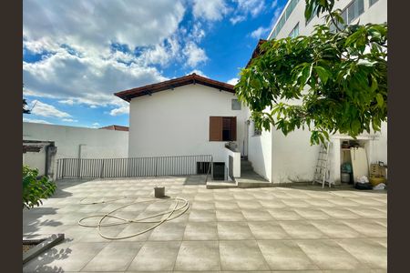 Casa para alugar com 400m², 4 quartos e 5 vagas
