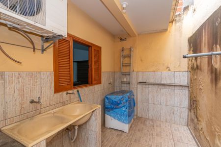 Casa para alugar com 119m², 2 quartos e 1 vagaÁrea de Serviço