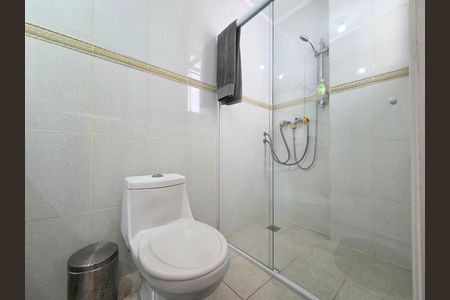 Banheiro da Suíte 2 de apartamento para alugar com 4 quartos, 168m² em Moema, São Paulo