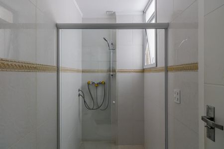 Banheiro da Suíte 1 de apartamento para alugar com 4 quartos, 168m² em Moema, São Paulo