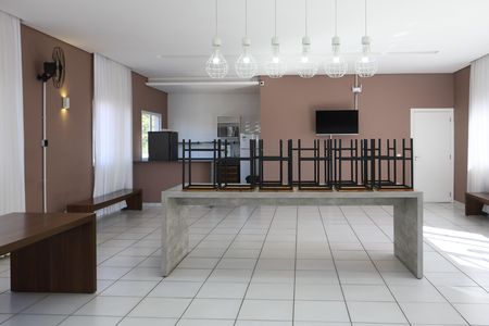 Apartamento para alugar com 40m², 2 quartos e 1 vagaÁrea comum - Salão de festas