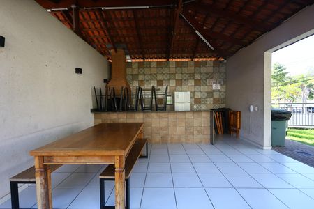 Apartamento para alugar com 40m², 2 quartos e 1 vagaÁrea comum - Churrasqueira