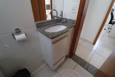 Apartamento para alugar com 75m², 3 quartos e 2 vagasBanheiro Social
