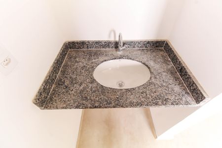 Apartamento para alugar com 35m², 2 quartos e sem vaga Apartamento para alugar com 35m², 2 quartos e sem vagaBanheiro