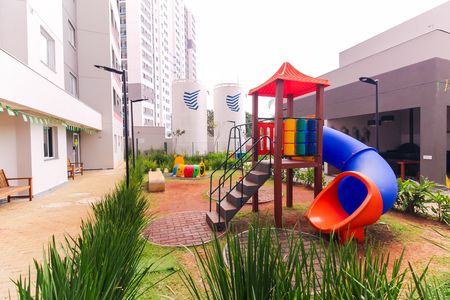 Apartamento para alugar com 35m², 2 quartos e sem vaga Apartamento para alugar com 35m², 2 quartos e sem vagaÁrea comum - Playground