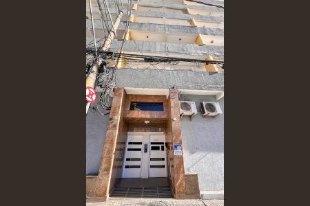 Apartamento à venda com 81m², 2 quartos e 1 vagaFachada + plaquinha