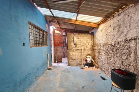 Casa à venda com 118m², 2 quartos e 15 vagas Casa à venda com 118m², 2 quartos e 15 vagasÁrea de serviço