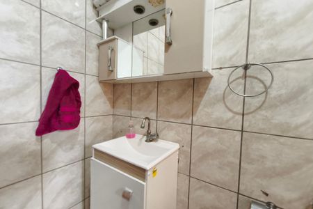 Casa à venda com 118m², 2 quartos e 15 vagas Casa à venda com 118m², 2 quartos e 15 vagasBanheiro