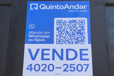 Casa à venda com 118m², 2 quartos e 15 vagas Casa à venda com 118m², 2 quartos e 15 vagasPlaca