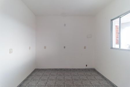 Casa para alugar com 70m², 2 quartos e sem vaga Casa para alugar com 70m², 2 quartos e sem vagaSala