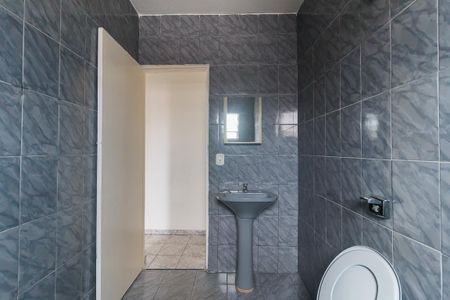 Casa para alugar com 70m², 2 quartos e sem vaga Casa para alugar com 70m², 2 quartos e sem vagaBanheiro