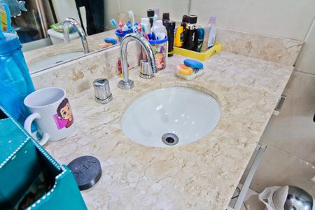 Casa à venda com 135m², 3 quartos e 4 vagas Casa à venda com 135m², 3 quartos e 4 vagasBanheiro da Suíte 2