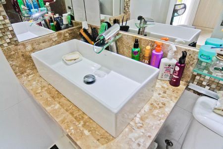 Casa à venda com 135m², 3 quartos e 4 vagas Casa à venda com 135m², 3 quartos e 4 vagasBanheiro da Suíte 3