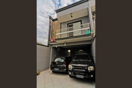 Casa à venda com 135m², 3 quartos e 4 vagas Casa à venda com 135m², 3 quartos e 4 vagasÁrea externa