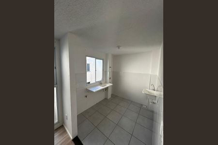Cozinha de apartamento para alugar com 2 quartos, 50m² em Chácara Estância Paulista, Suzano