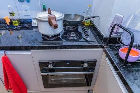 Apartamento para alugar com 36m², 2 quartos e sem vaga Apartamento para alugar com 36m², 2 quartos e sem vagaSala, cozinha e área de serviço