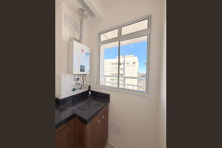 Apartamento para alugar com 55m², 3 quartos e 1 vagaÁrea de Serviço